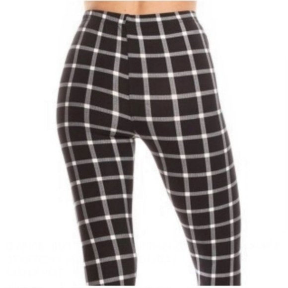 🧡6/$25🧡BUTTERY SOFT -STRETCHY LEGGINGS- BLACK/WHITE SQUARES-NEW - Picture 3 of 3